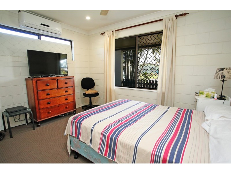 21 Whitsunday Drive, Kirwan QLD 4817