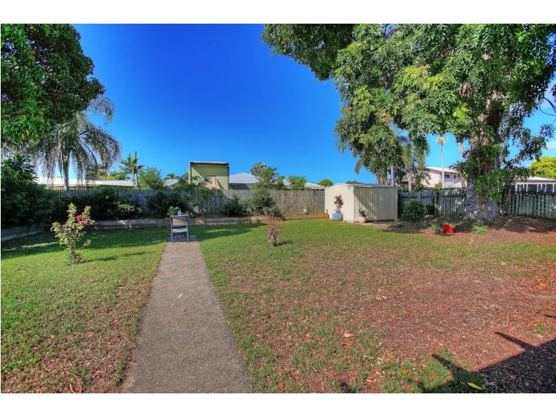 21 Whitsunday Drive, Kirwan QLD 4817