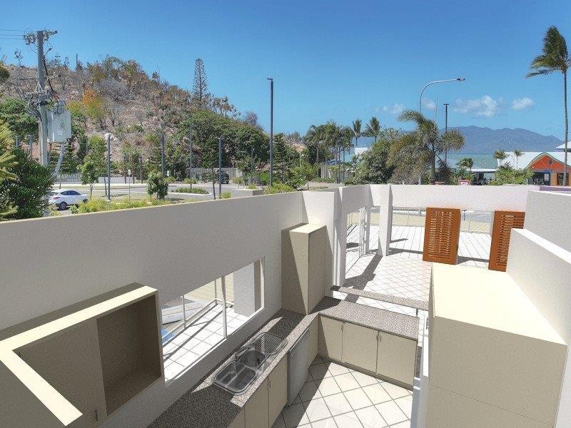 1/120 The Strand, North Ward QLD 4810