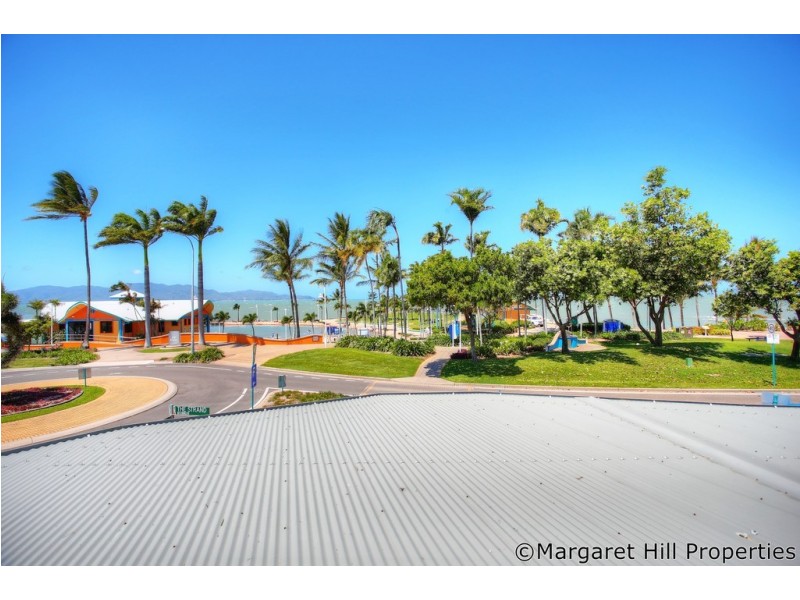 1/120 The Strand, North Ward QLD 4810