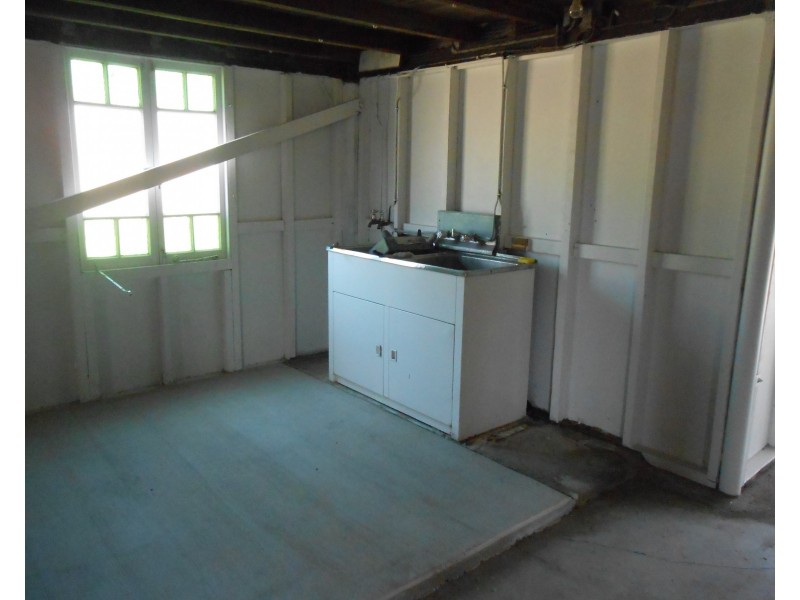 54 Queens Road, Hermit Park QLD 4812