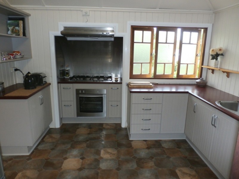 53 Armstrong Street, Hermit Park QLD 4812