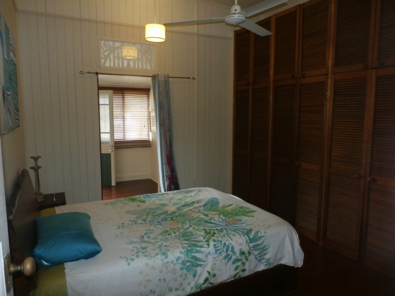 53 Armstrong Street, Hermit Park QLD 4812