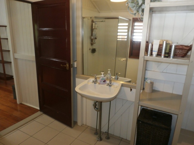 53 Armstrong Street, Hermit Park QLD 4812