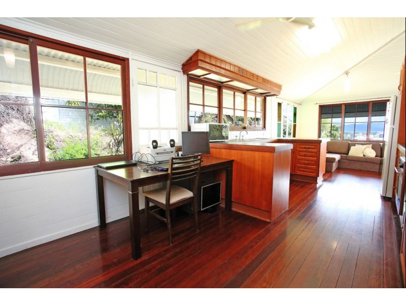 24 Willmett Street, Townsville City QLD 4810