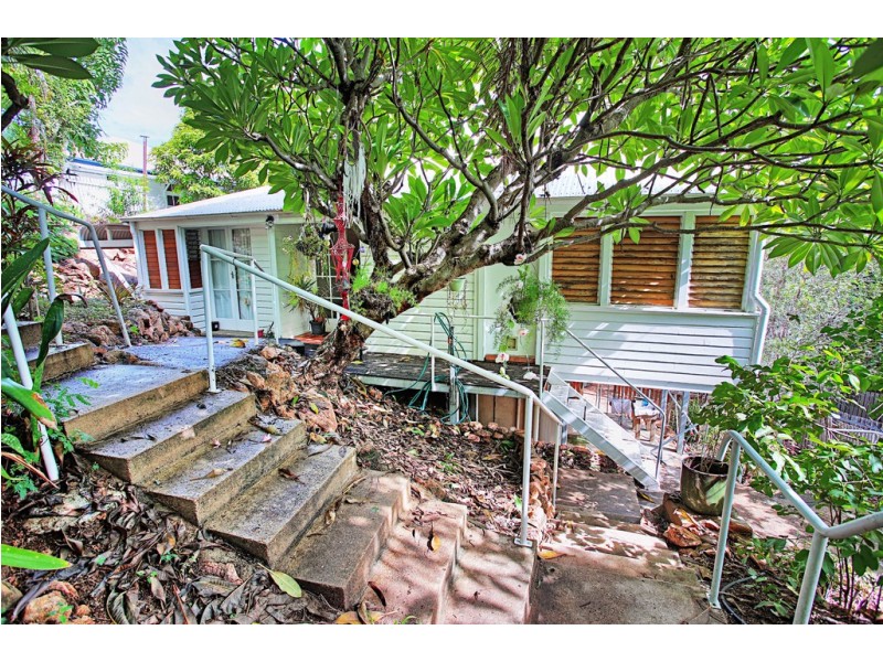 24 Willmett Street, Townsville City QLD 4810