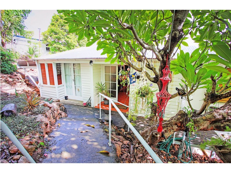 24 Willmett Street, Townsville City QLD 4810