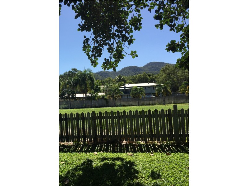 8 /11-19 Esplanade, Picnic Bay QLD 4819