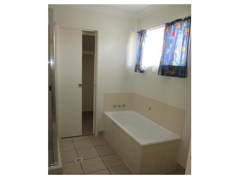 25 Bridgewater Drive, Condon QLD 4815