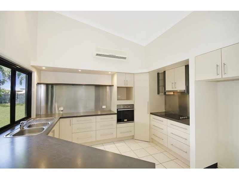 3 Lakeshore Circuit, Idalia QLD 4811