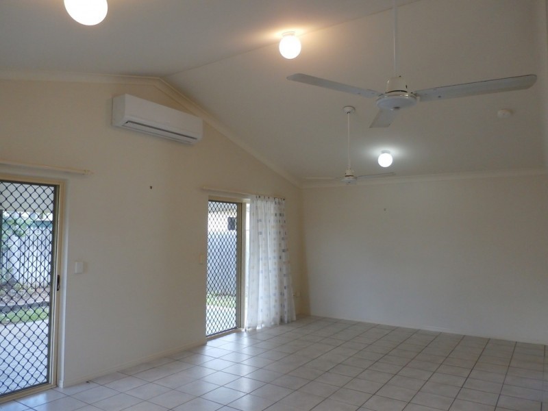 16 Scholars Place, Douglas QLD 4814