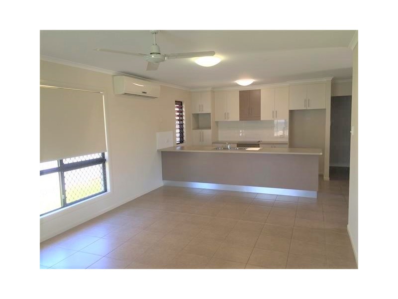 24(22) Shoalhaven Circuit, Bohle Plains QLD 4817