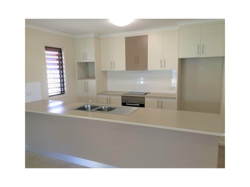 24(22) Shoalhaven Circuit, Bohle Plains QLD 4817