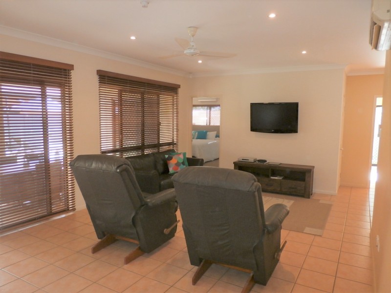 9 Hallett Close, Douglas QLD 4814