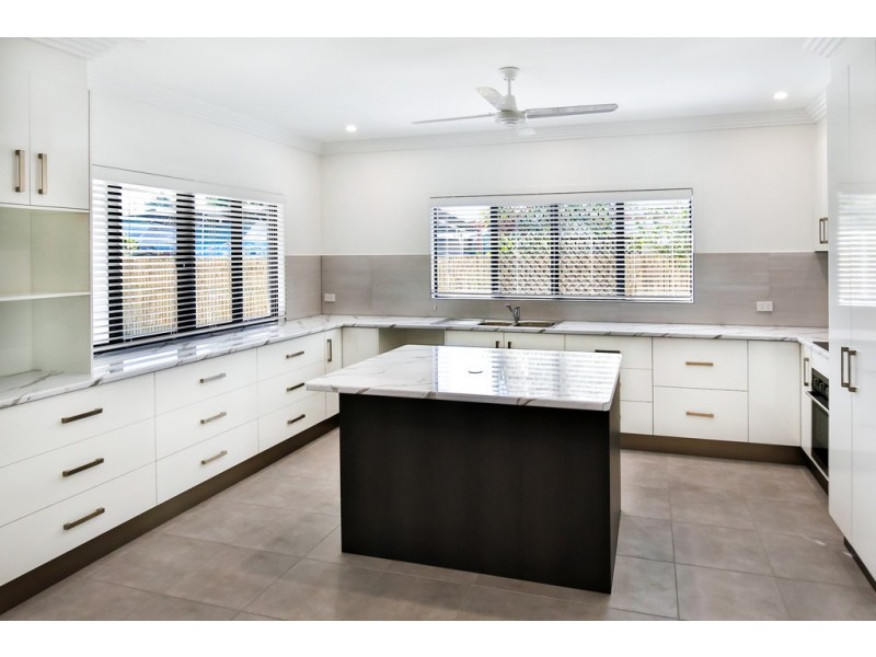 220 Corcoran Street, Currajong QLD 4812