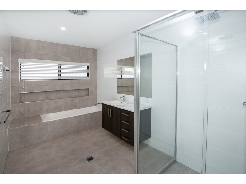 220 Corcoran Street, Currajong QLD 4812