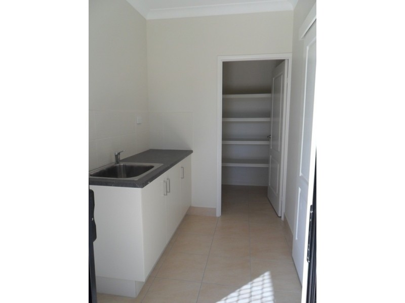 5 Rangeleigh Court, Mount Louisa QLD 4814