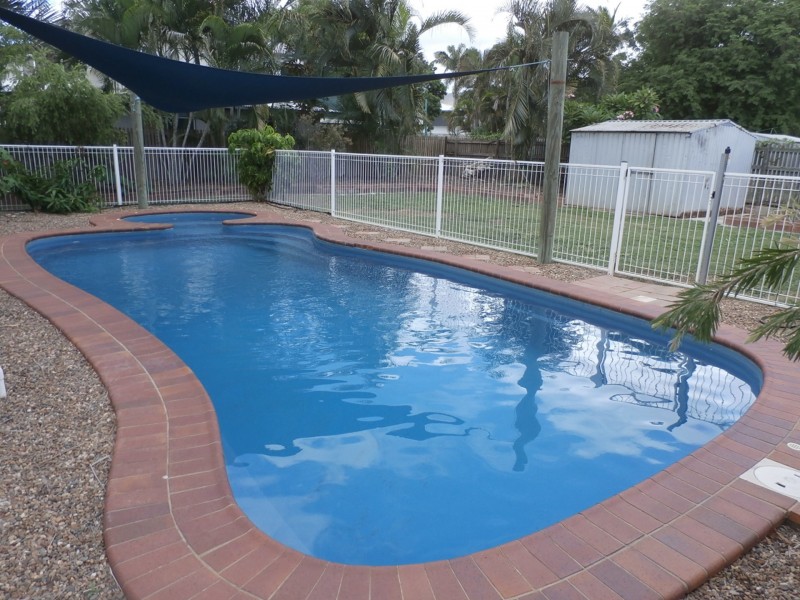 61 Peter Street, Kelso QLD 4815