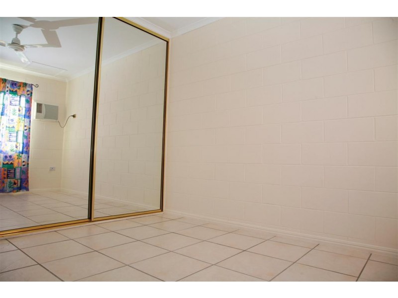 3/7 Warburton Street, North Ward QLD 4810