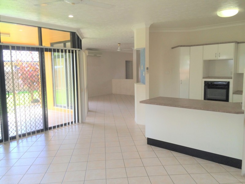 6 Bartels close, Kirwan QLD 4817