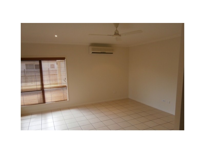 69 Bamboo Crescent, Mount Louisa QLD 4814