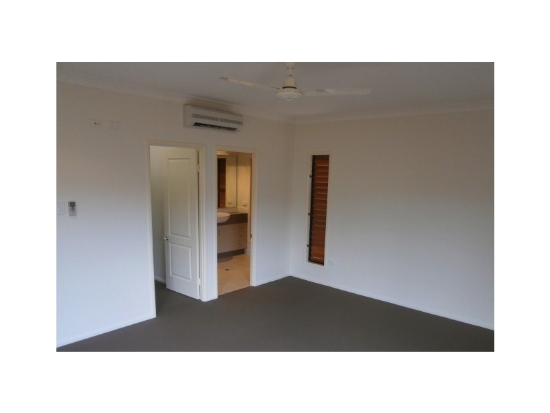 69 Bamboo Crescent, Mount Louisa QLD 4814