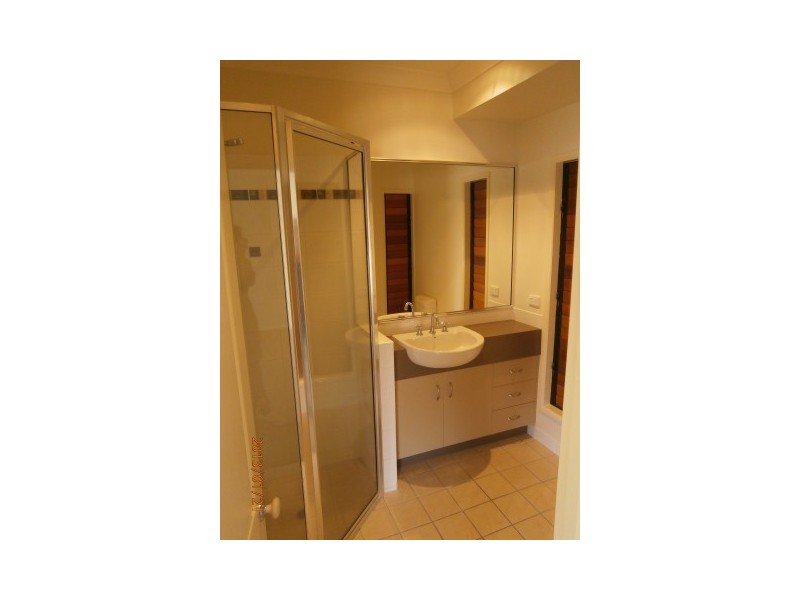 69 Bamboo Crescent, Mount Louisa QLD 4814