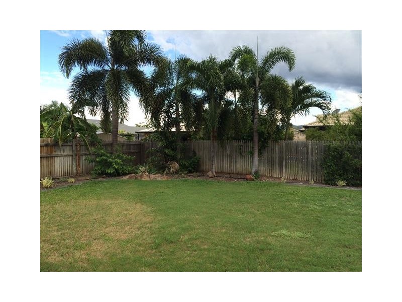 69 Bamboo Crescent, Mount Louisa QLD 4814