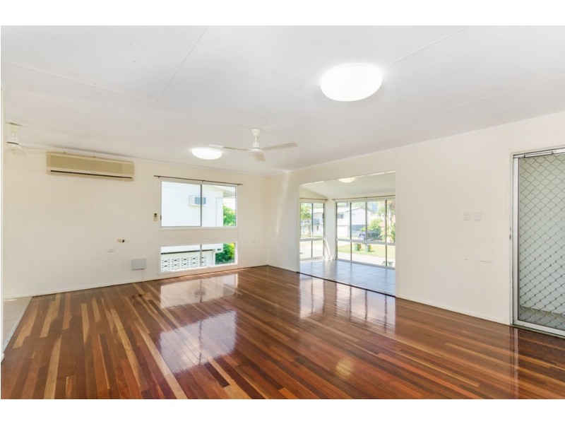 10 Luxton Street, Kirwan QLD 4817