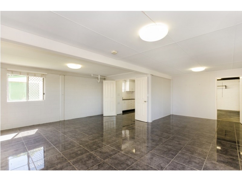 10 Luxton Street, Kirwan QLD 4817