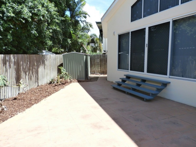 2/25 Mindham Street, Mysterton QLD 4812