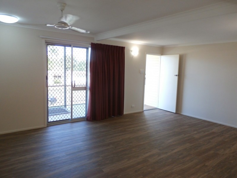 37 Farrell Street, Kirwan QLD 4817