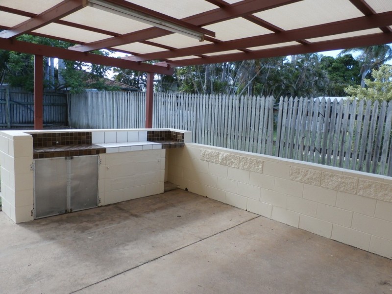 37 Farrell Street, Kirwan QLD 4817