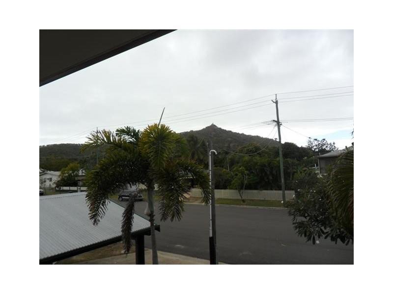 3/36 Henry Street, West End QLD 4810