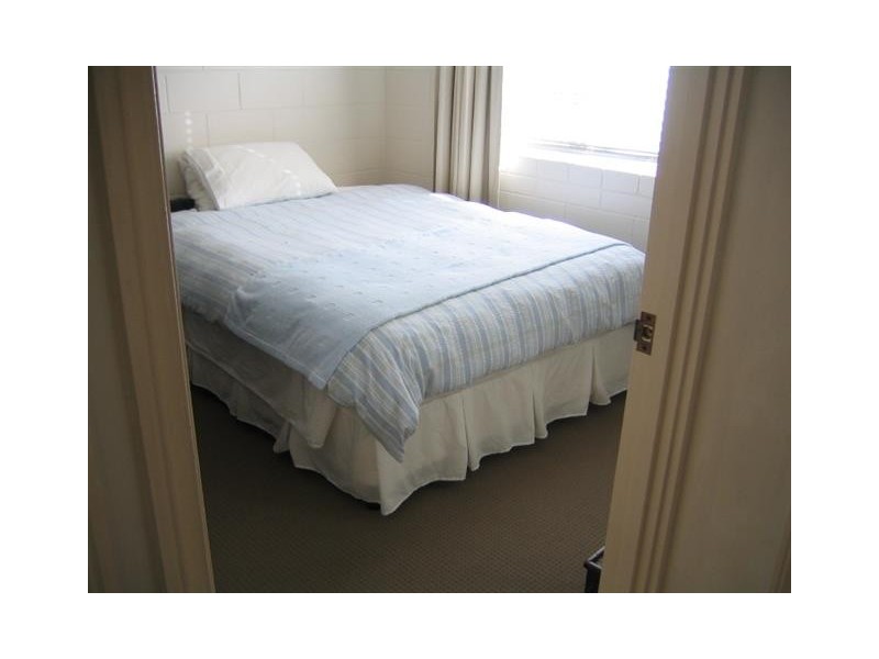 3/36 Henry Street, West End QLD 4810