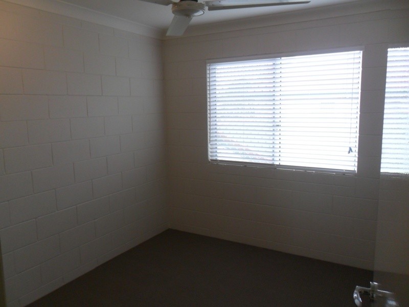 3/36 Henry Street, West End QLD 4810