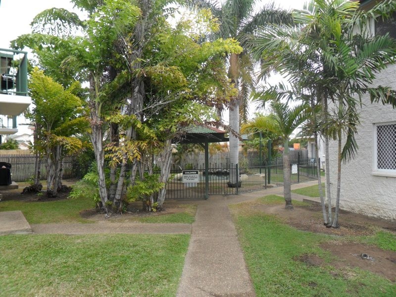 3/36 Henry Street, West End QLD 4810