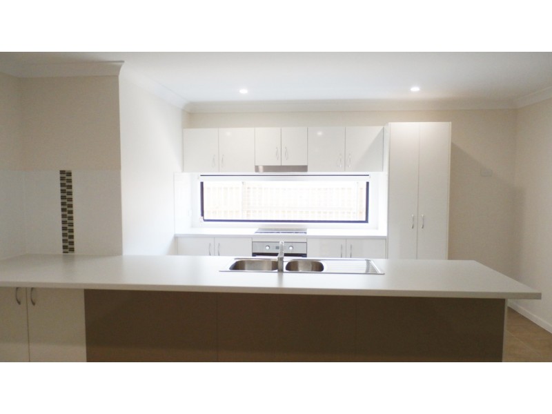 1591 Riverway Drive, Kelso QLD 4815