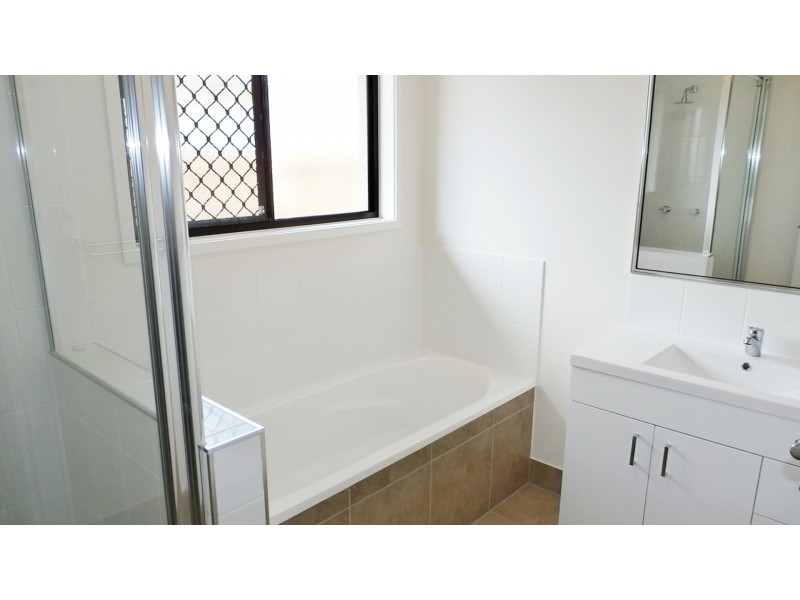 1591 Riverway Drive, Kelso QLD 4815