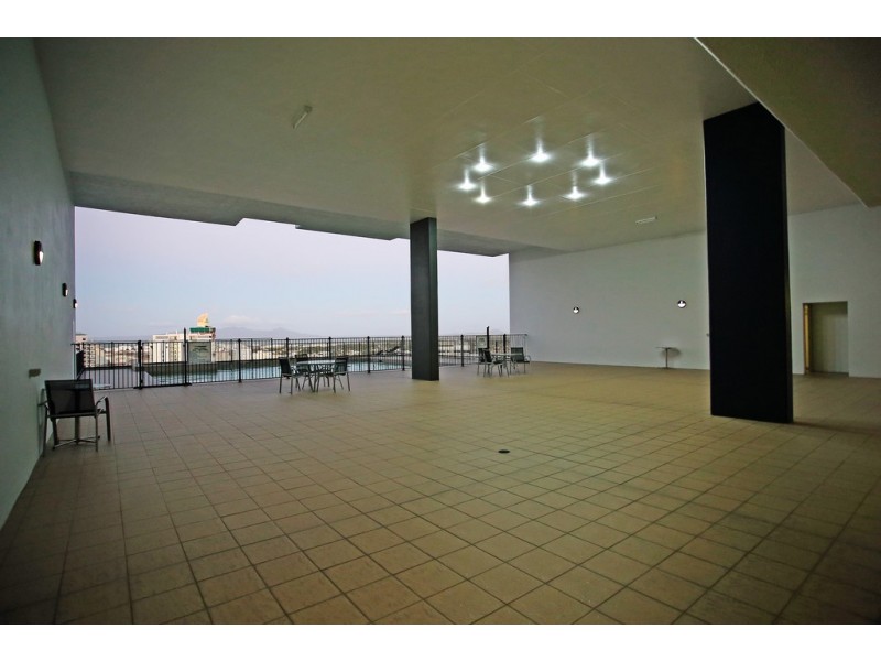 7/209 Wills Street, Townsville City QLD 4810