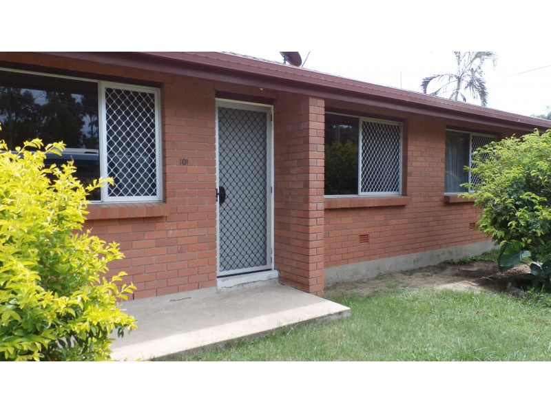 101 Kings Road, Pimlico QLD 4812