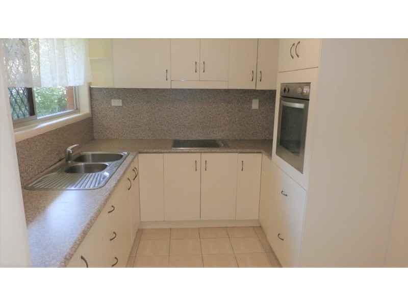 101 Kings Road, Pimlico QLD 4812