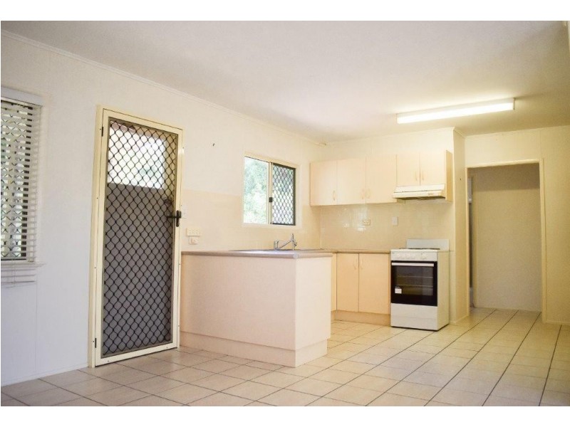 15 Canara Street, Cranbrook QLD 4814