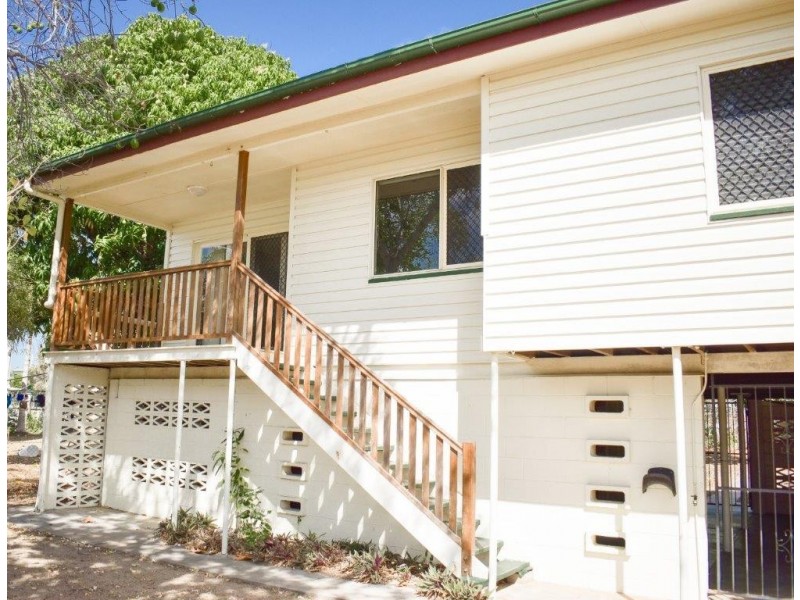 15 Canara Street, Cranbrook QLD 4814