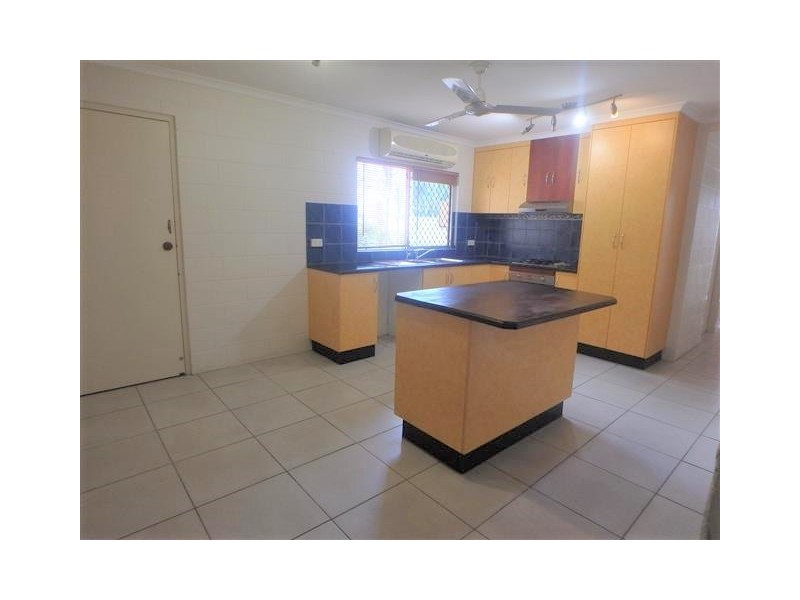 7 Barellan Street, Cranbrook QLD 4814