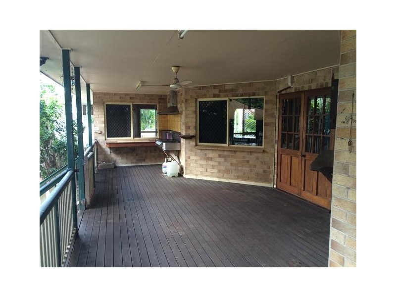 7 Hillgrove Court, Bushland Beach QLD 4818