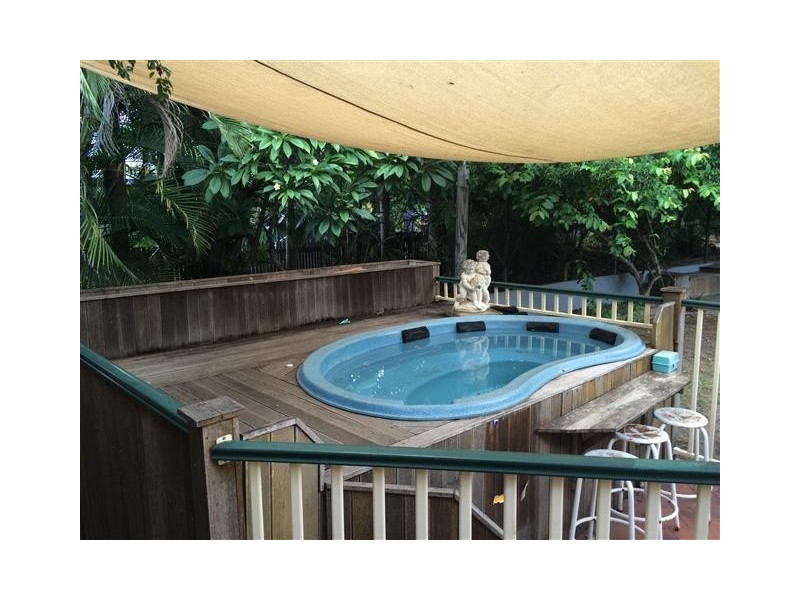 7 Hillgrove Court, Bushland Beach QLD 4818