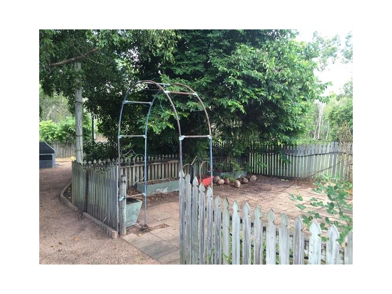 7 Hillgrove Court, Bushland Beach QLD 4818