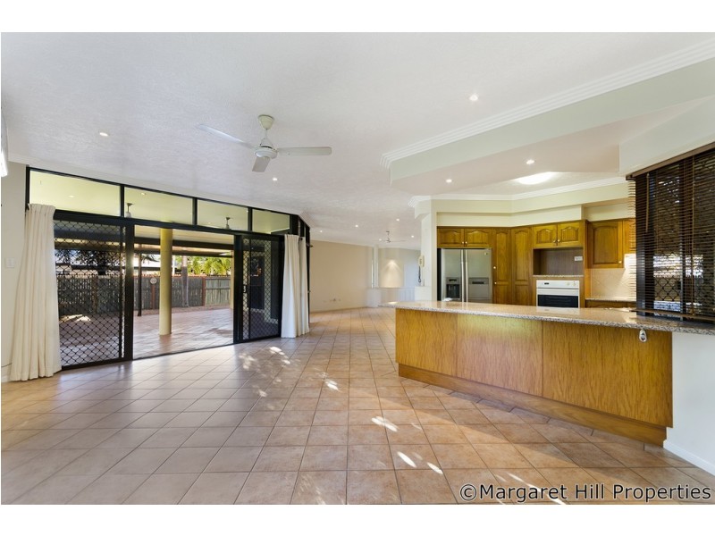 18 Pacific Avenue, Bushland Beach QLD 4818