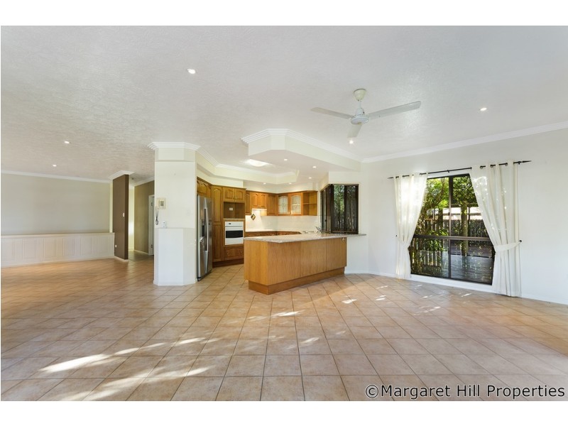 18 Pacific Avenue, Bushland Beach QLD 4818